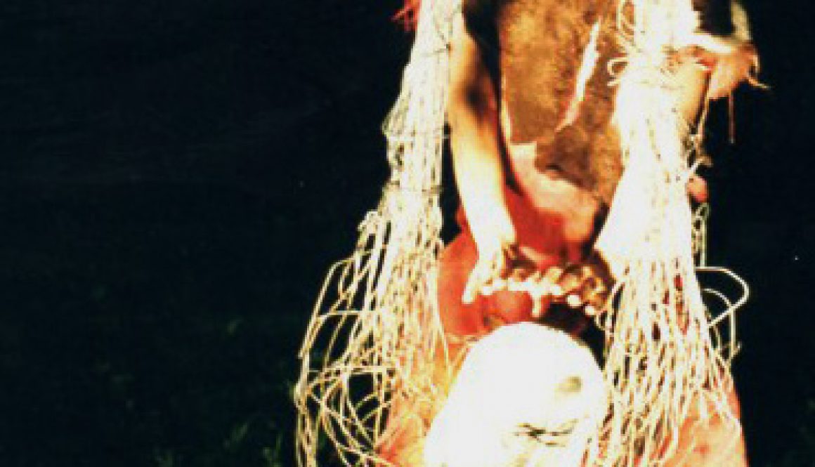 Torsten Schlüter, Performance "Tulipamwe", Szene mit Oxana Chi, Kunstfest Weimar, 1997